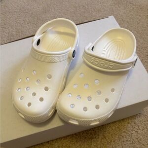White Crocs Classic Clog - Women's Size 6